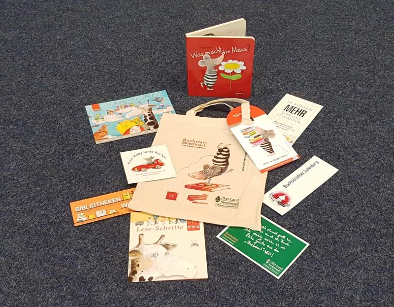 Buchstarttasche und Inhalt