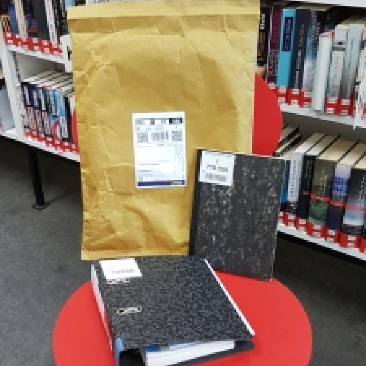 Kuvert mit über Fernleihe bestelltem Buch